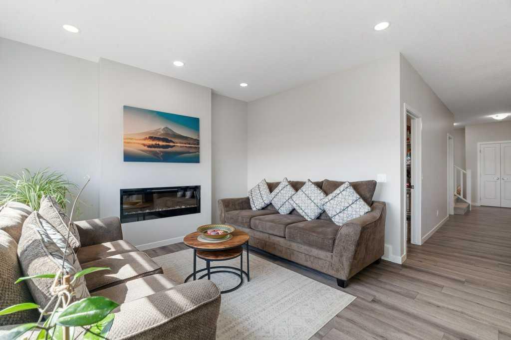 Picture for 234 Carringsby Way NW