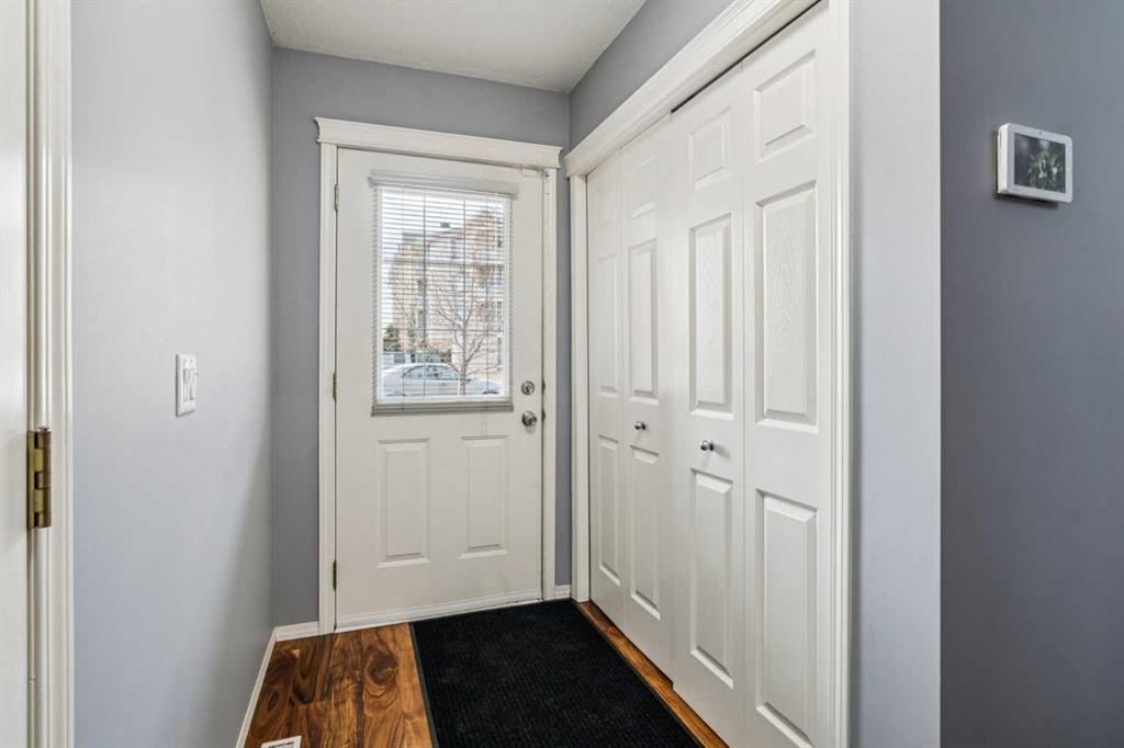 Picture for 1224, 7038 16 Avenue SE