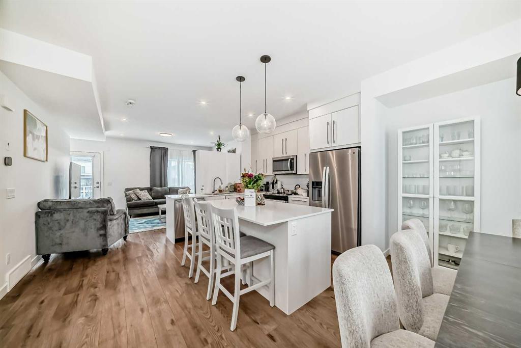 Picture for 604, 280 Chelsea Road 