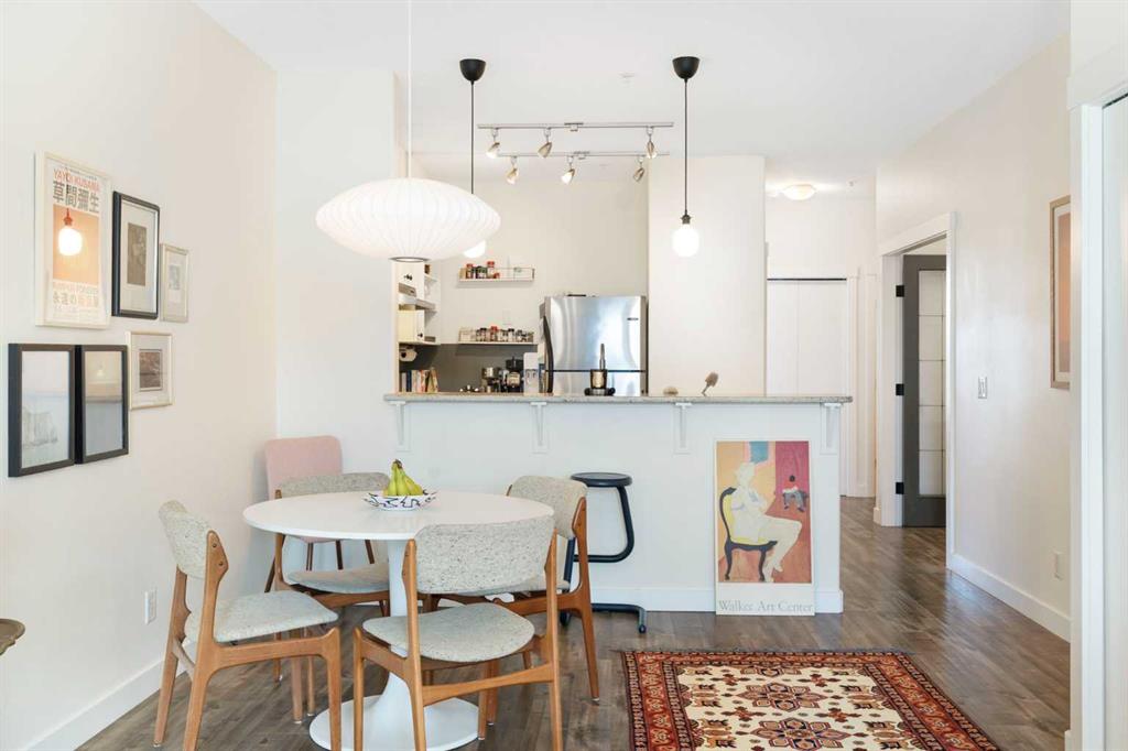 Picture for 406, 830 Centre Avenue NE