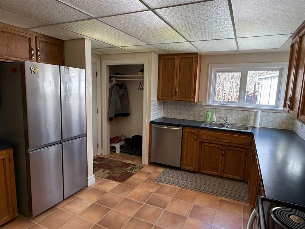 Picture for 104 7 Avenue N