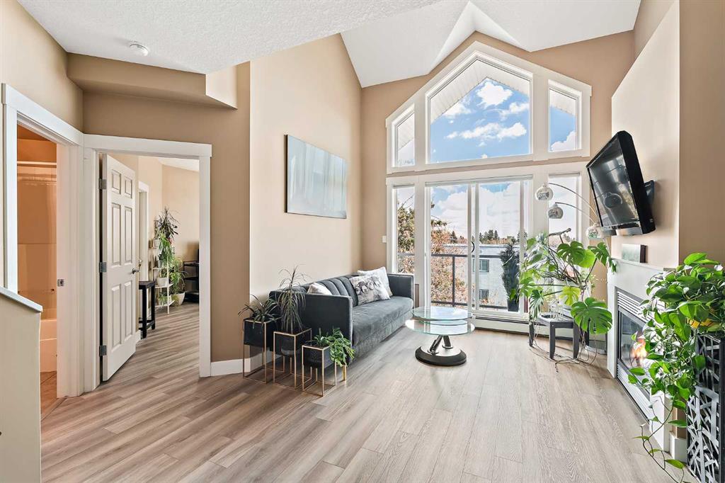 Picture for 304, 3501 15 Street SW