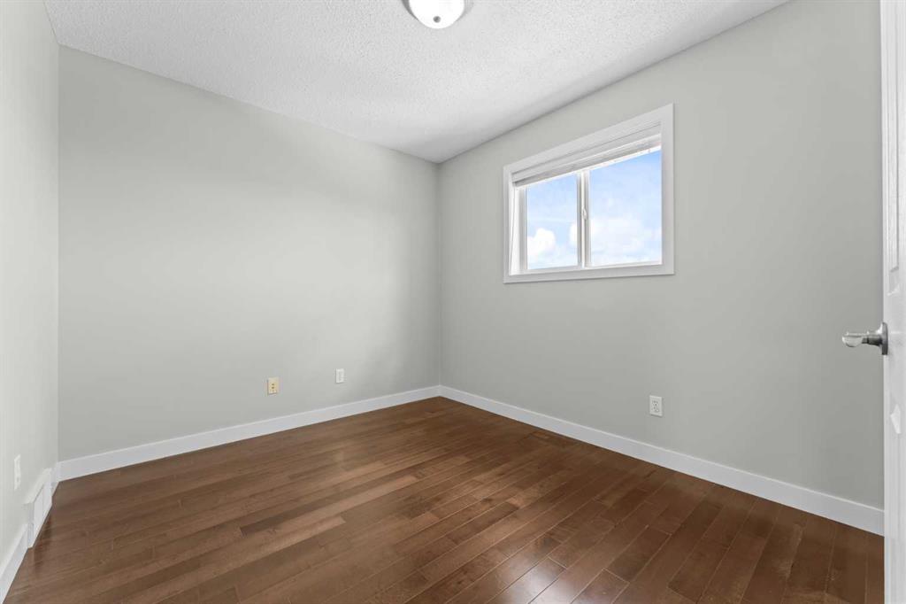 Picture for 28 Panamount Lane NW