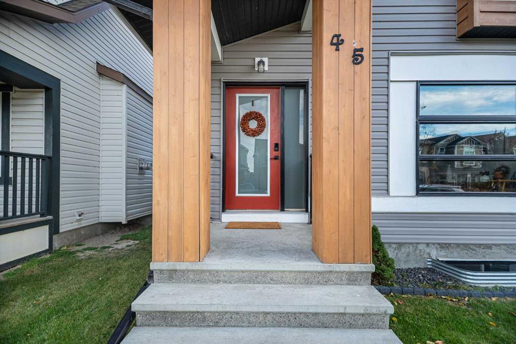 Picture for 45 Copperpond Avenue SE