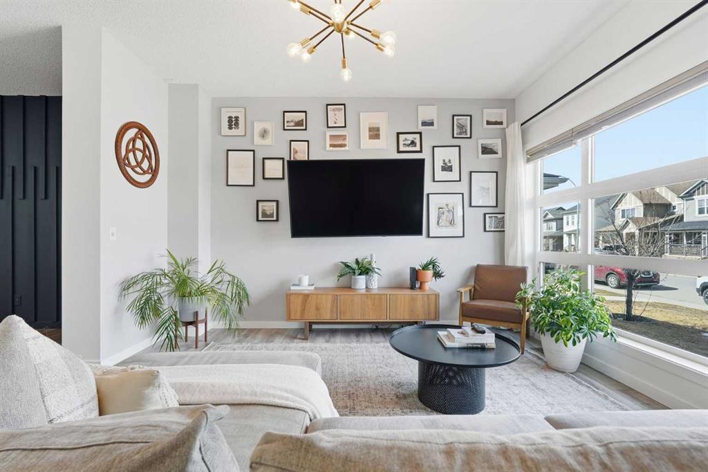 Picture for 45 Copperpond Avenue SE