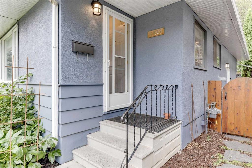 Picture for 1333 Rosehill Drive NW