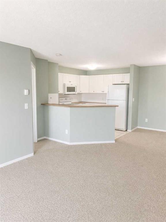 Picture for 1406, 505 Railway Street W