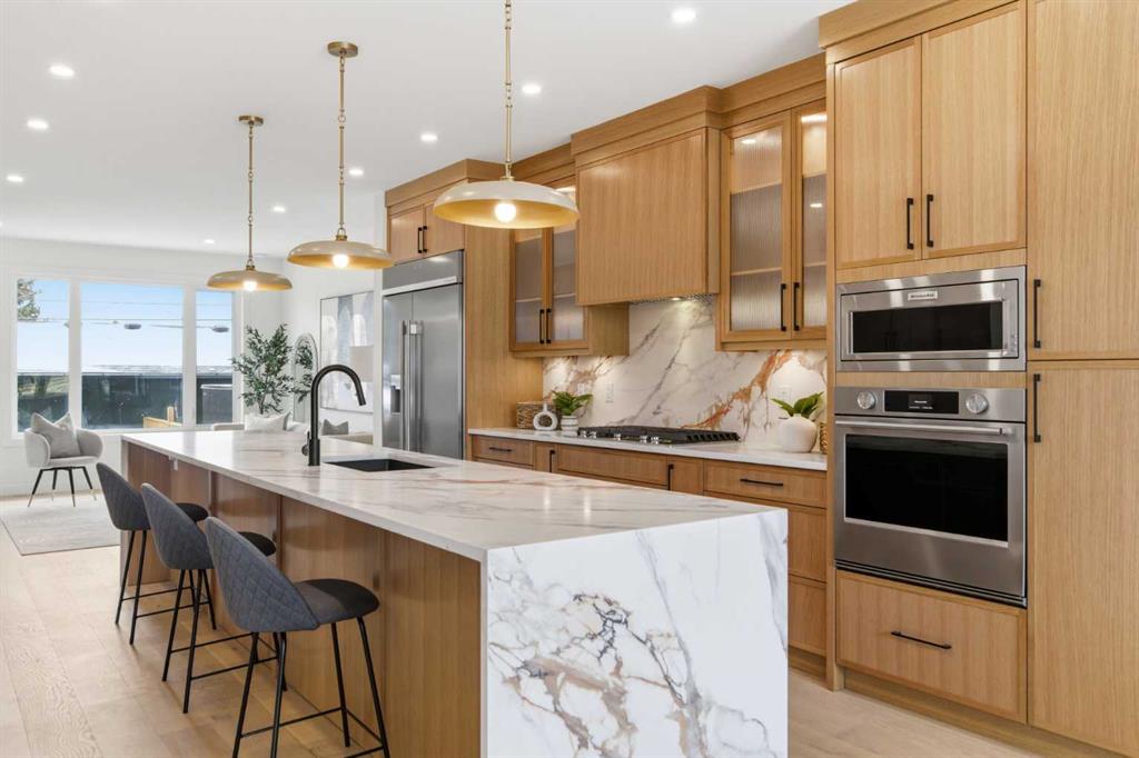 Picture for 2119 Mackay Road NW