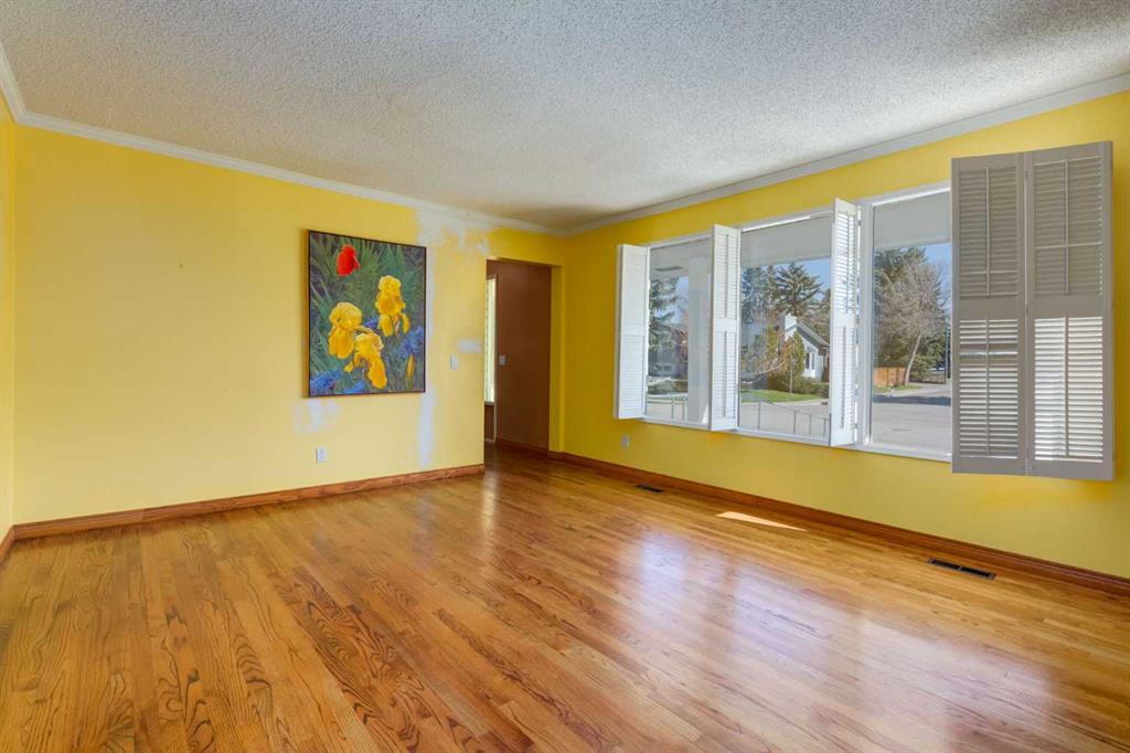 Picture for 43 Mapleburn Drive SE