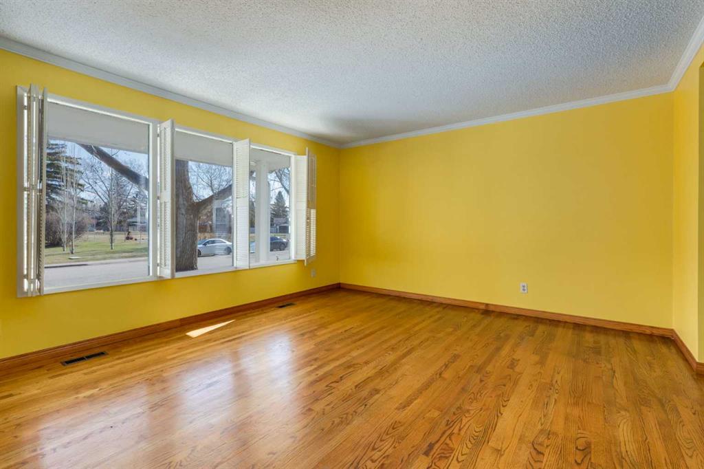 Picture for 43 Mapleburn Drive SE