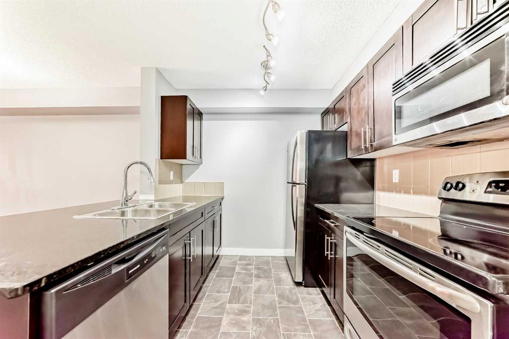 Picture for 4304, 403 Mackenzie Way SW