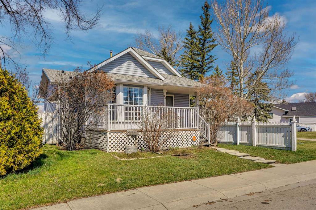 Picture for 90 Martinridge Crescent NE