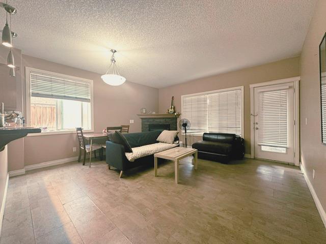 Picture for 102, 110 12 Avenue NE