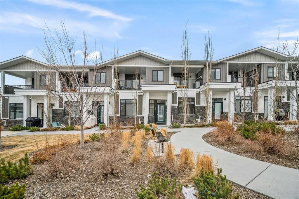 Picture for 210 Crestbrook Common SW