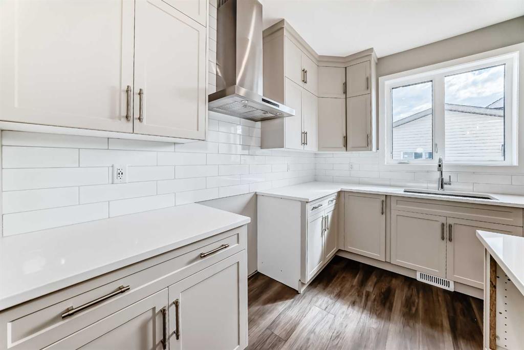 Picture for 5045 Harmony Circle 