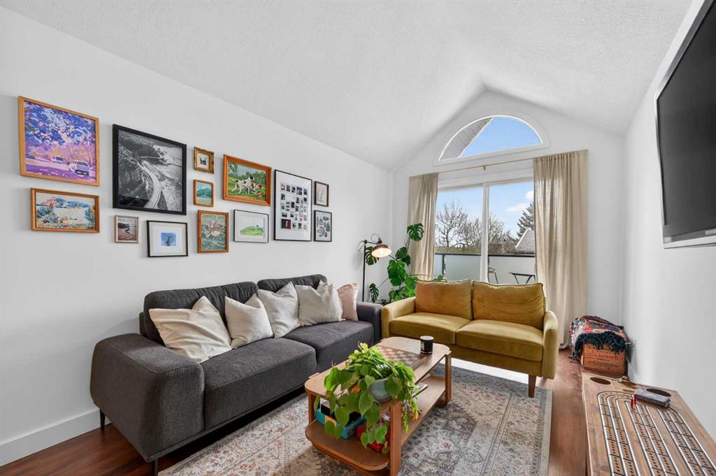 Picture for 401, 717 4A Street NE
