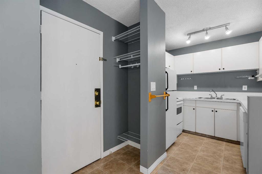Picture for 202C, 5601 Dalton Drive NW