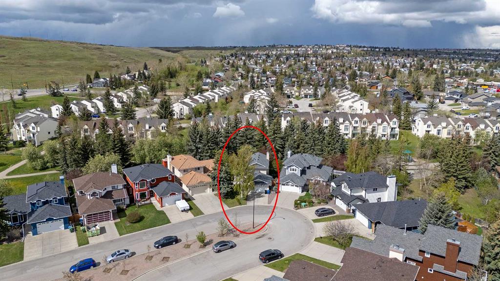 Picture for 345 Sandringham Court NW