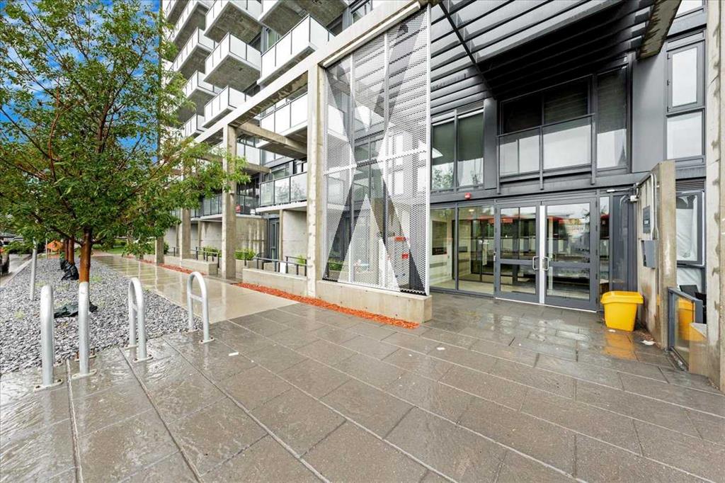 Picture for 310, 327 9A Street NW