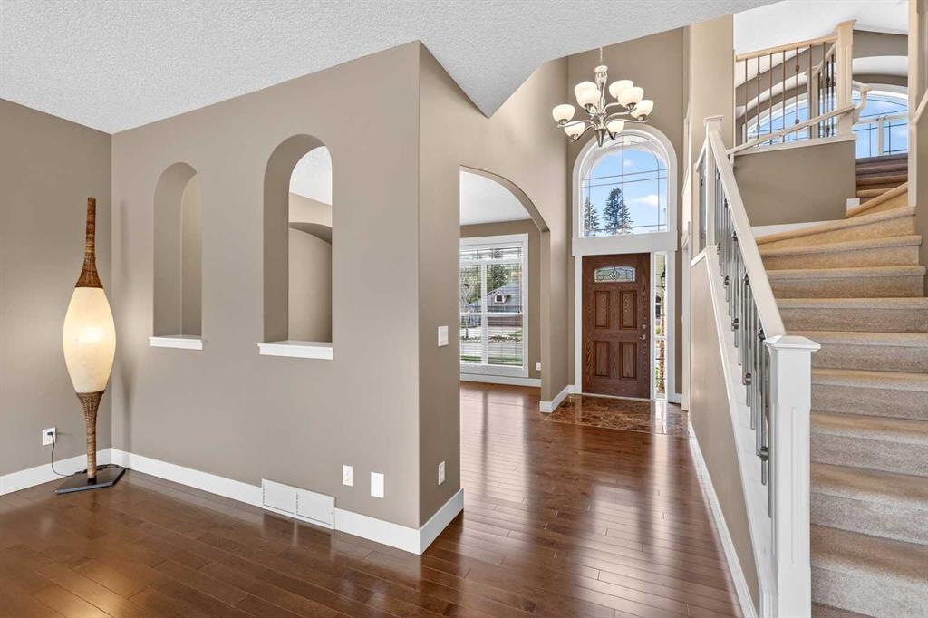 Picture for 337 Discovery Ridge Boulevard SW