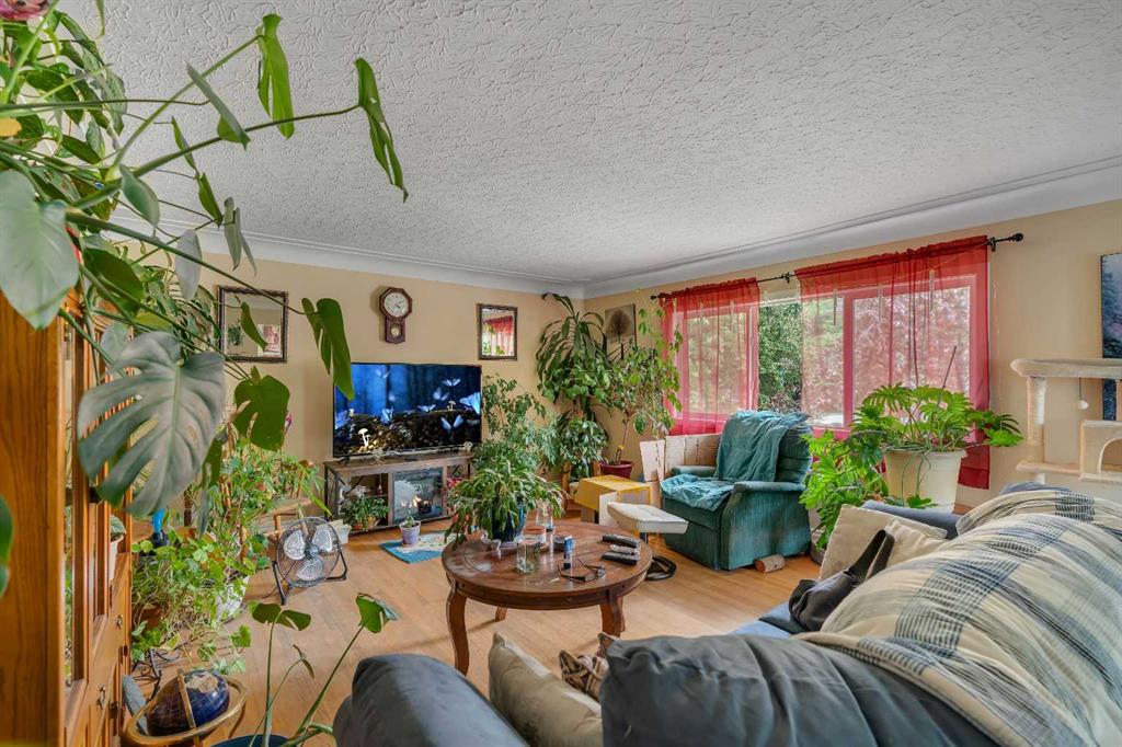 Picture for 7621 23 Street SE