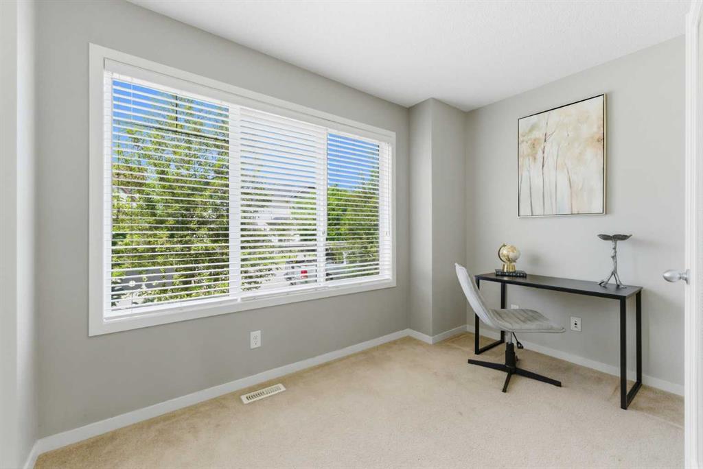Picture for 186 Cranberry Place SE