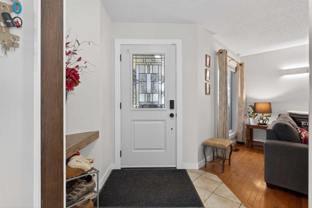 Picture for 101 Douglasbank Way SE