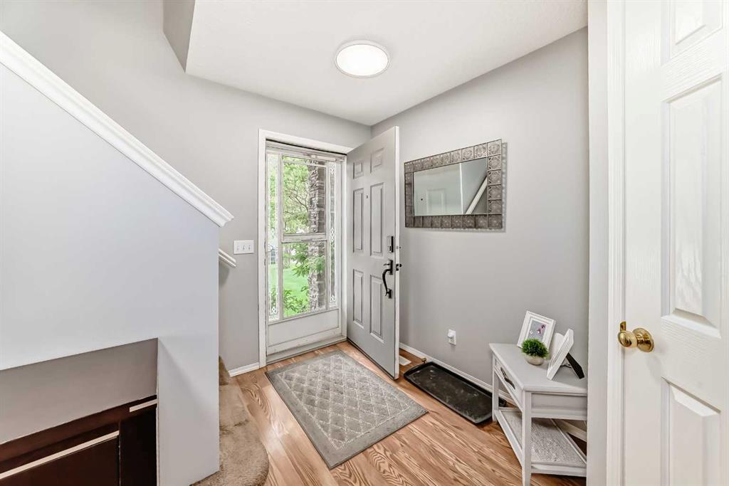 Picture for 15 Citadel Meadow Crescent NW