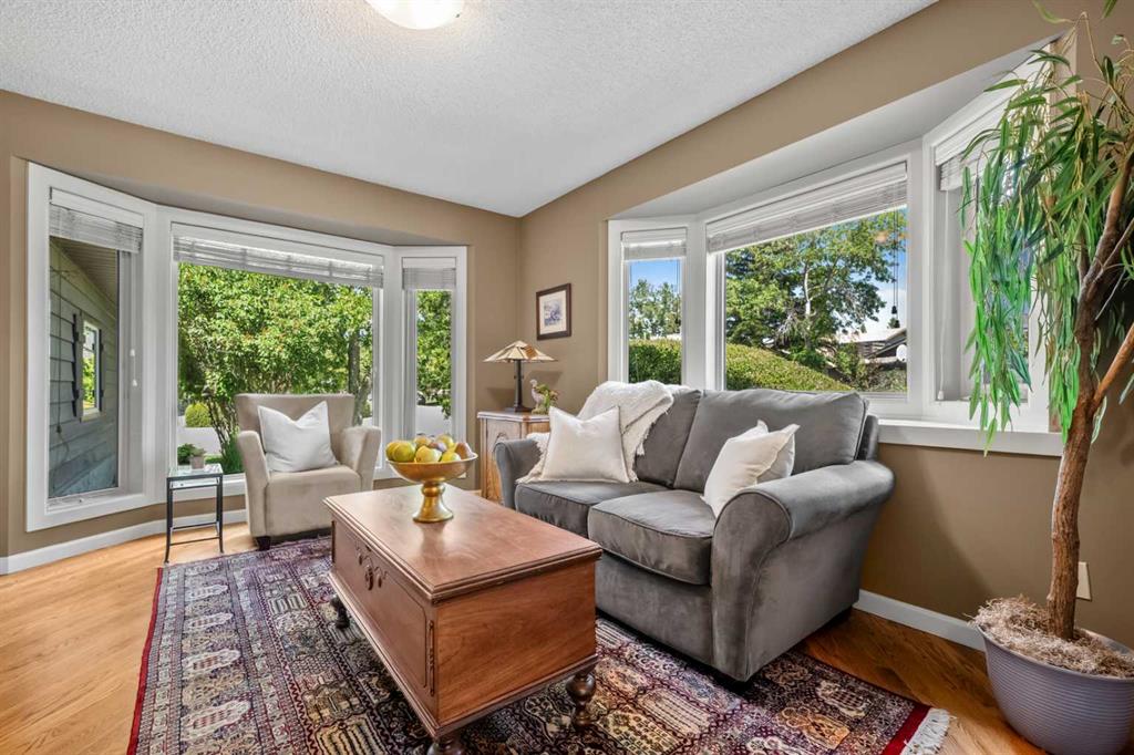 Picture for 39 Deermoss Place SE