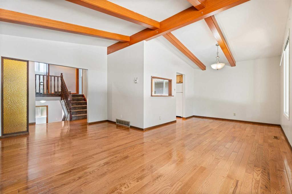 Picture for 77 Winslow Crescent SW