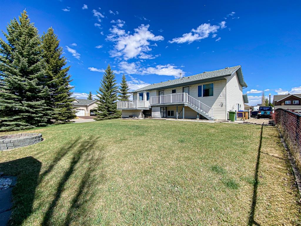      10 Lake Ridge , Olds, 0226   ,T4H 1W2 ;  Listing Number: MLS A1208243
