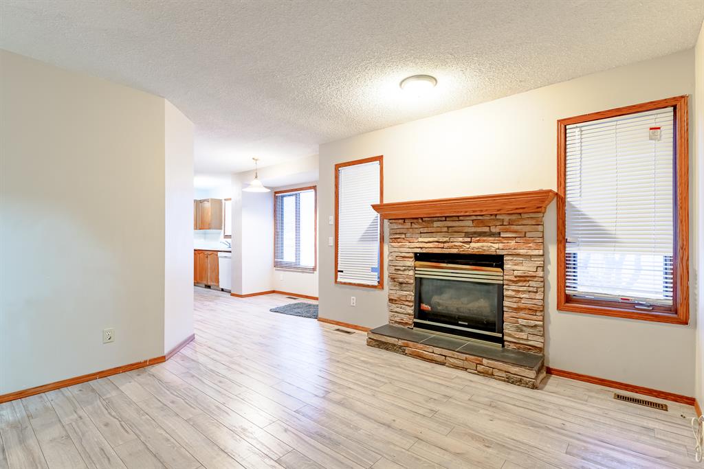      44 Applewood Court SE , Calgary, 0046   ,T2A 7P7 ;  Listing Number: MLS A2053043