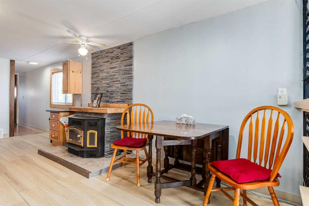 Picture for 431, 3223 83 Street NW https://www.cirrealty.ca/reb/creb/43/A2262443_10.jpg