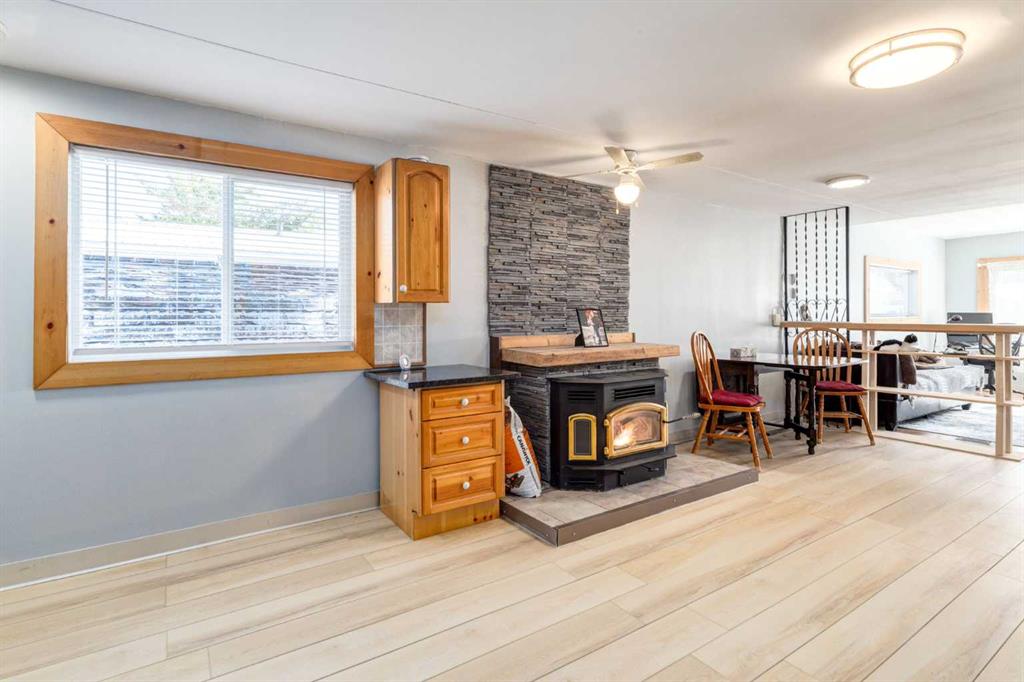 Picture for 431, 3223 83 Street NW https://www.cirrealty.ca/reb/creb/43/A2262443_14.jpg