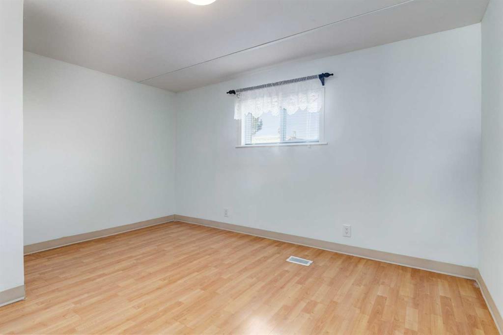 Picture for 431, 3223 83 Street NW https://www.cirrealty.ca/reb/creb/43/A2262443_23.jpg