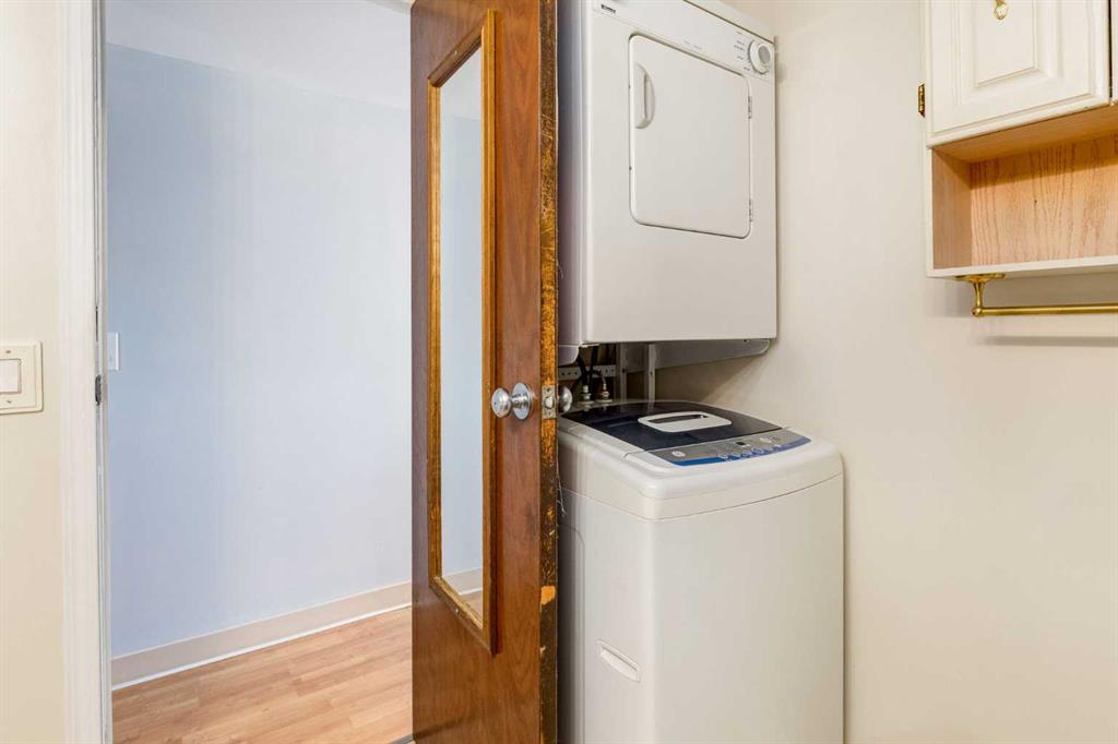 Picture for 431, 3223 83 Street NW https://www.cirrealty.ca/reb/creb/43/A2262443_27.jpg