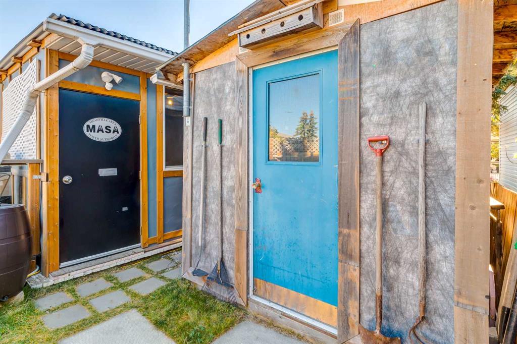 Picture for 431, 3223 83 Street NW https://www.cirrealty.ca/reb/creb/43/A2262443_31.jpg