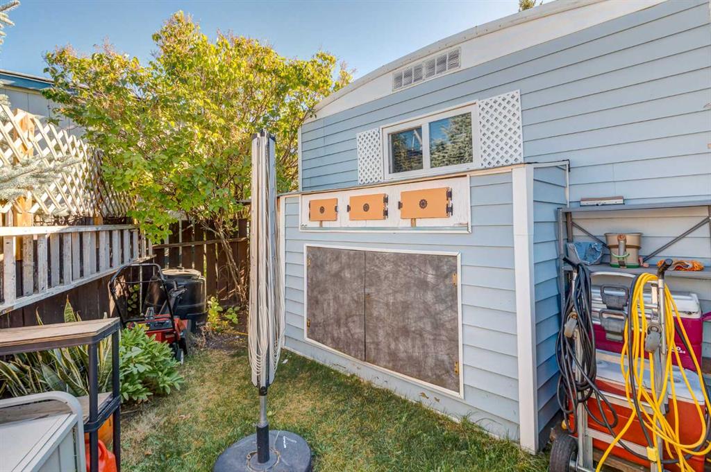 Picture for 431, 3223 83 Street NW https://www.cirrealty.ca/reb/creb/43/A2262443_36.jpg