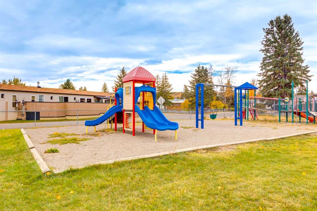 Picture for 431, 3223 83 Street NW https://www.cirrealty.ca/reb/creb/43/A2262443_40.jpg