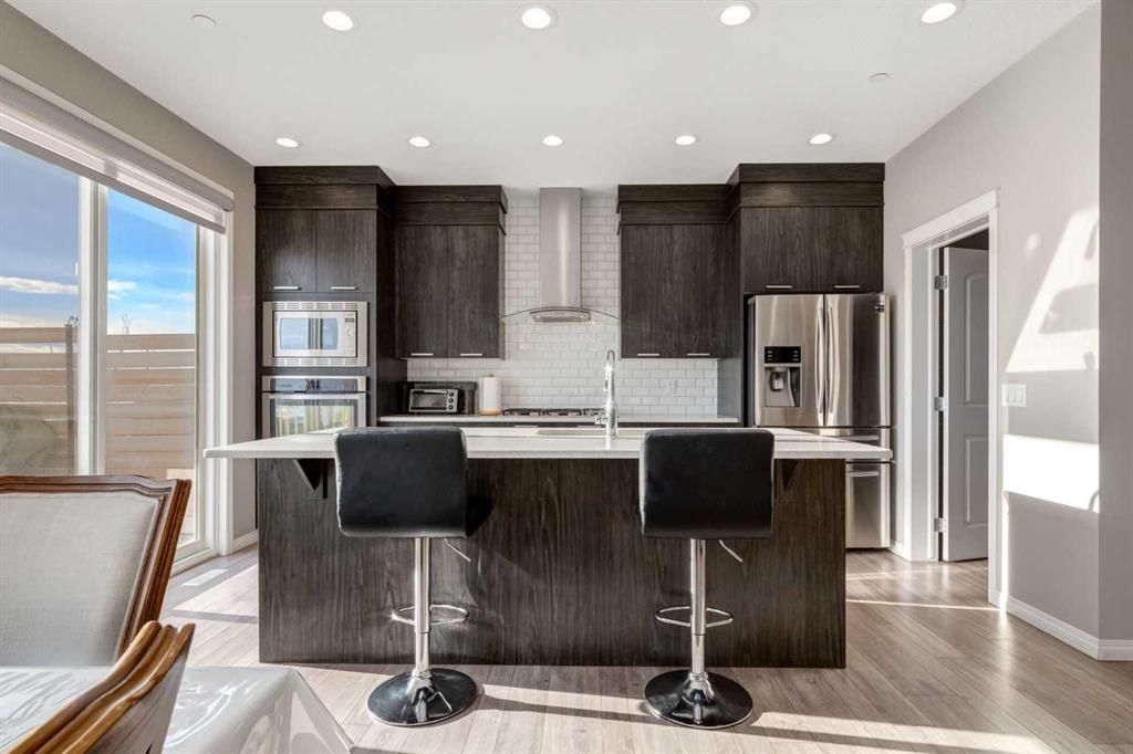 Picture for 82 Howse Common NE