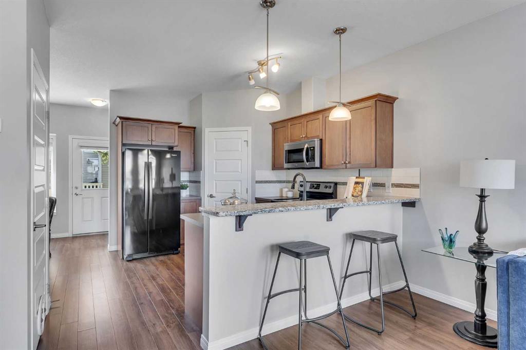 Picture for 4103, 1001 8 Street NW