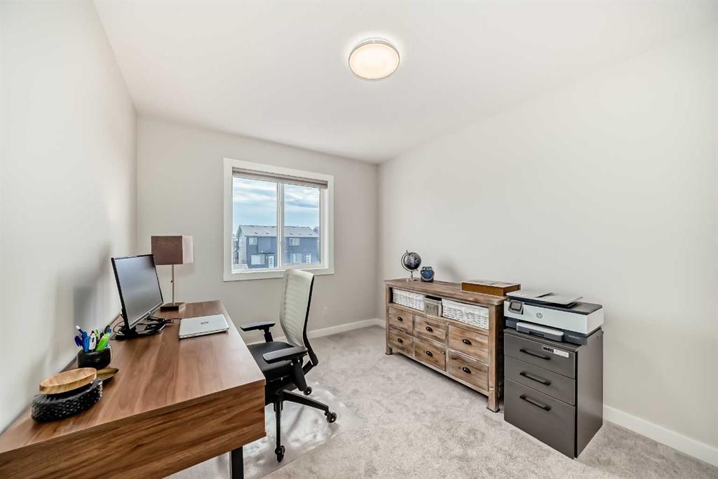 Picture for 934 Cobblemore Common SW https://www.cirrealty.ca/reb/creb/43/A2265943_27.jpg