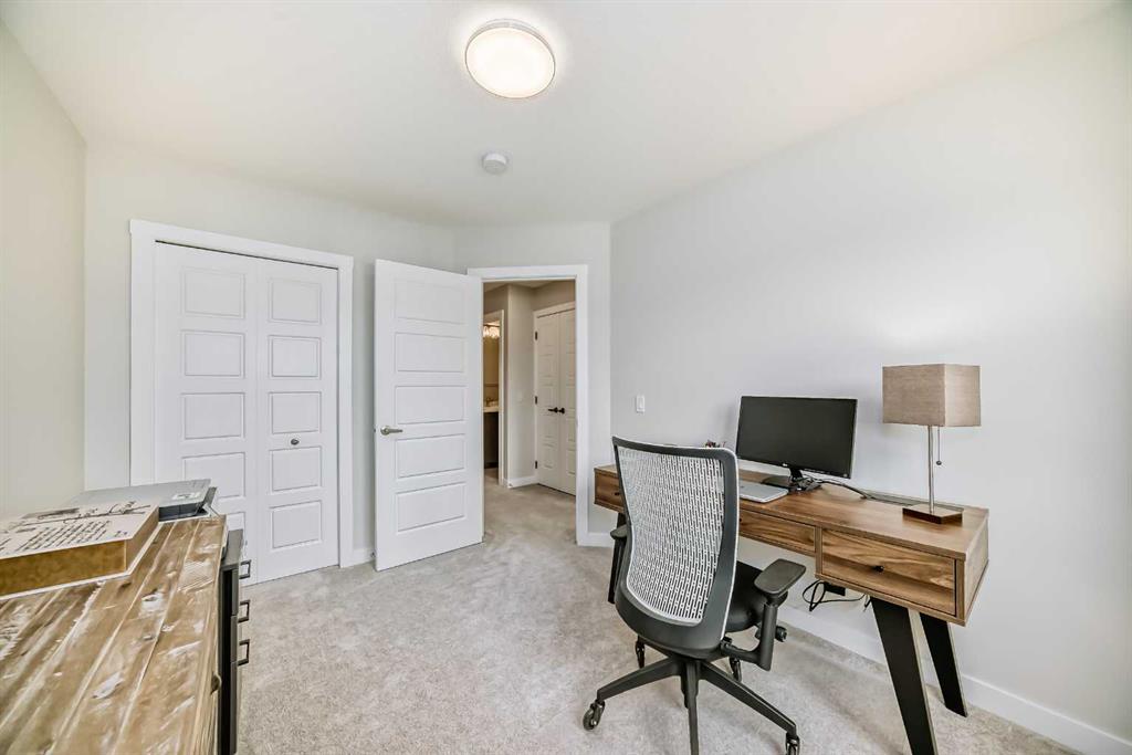 Picture for 934 Cobblemore Common SW https://www.cirrealty.ca/reb/creb/43/A2265943_28.jpg