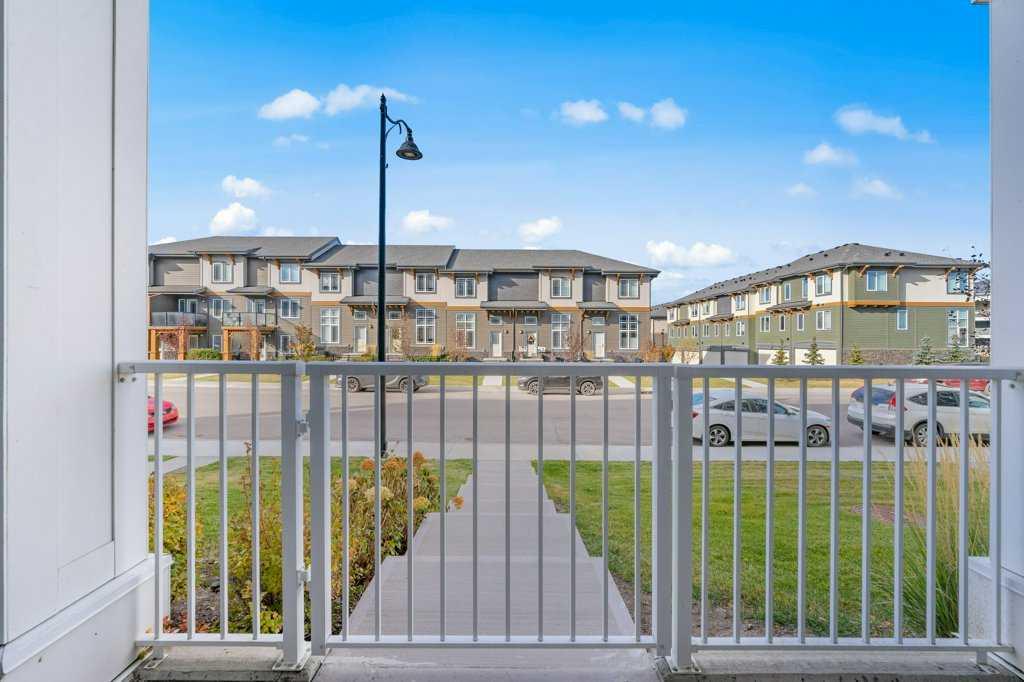 Picture for 108, 100 Auburn Meadows Common SE https://www.cirrealty.ca/reb/creb/43/A2266043_39.jpg