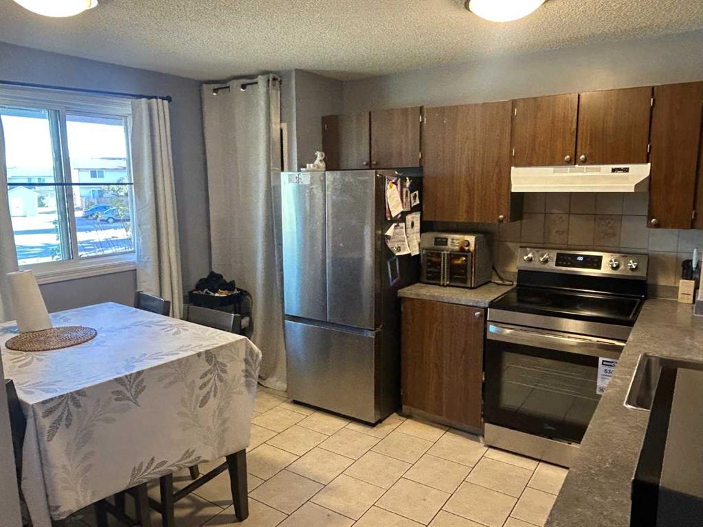 Picture for 161, 20 Falbury Crescent NE