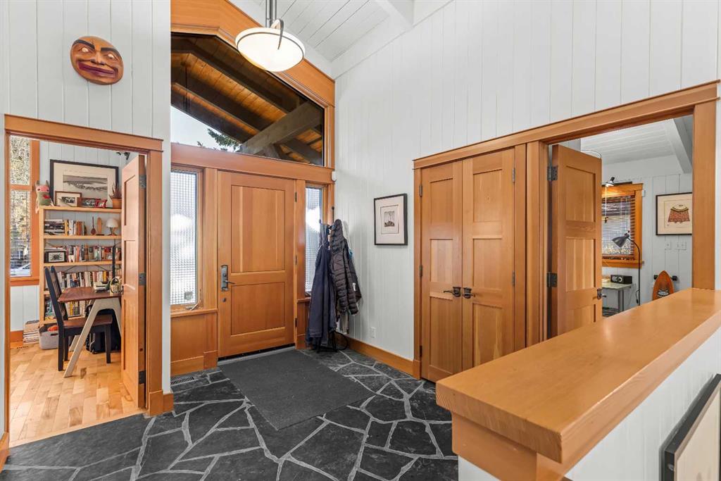 Picture for 347 Muskrat Street 