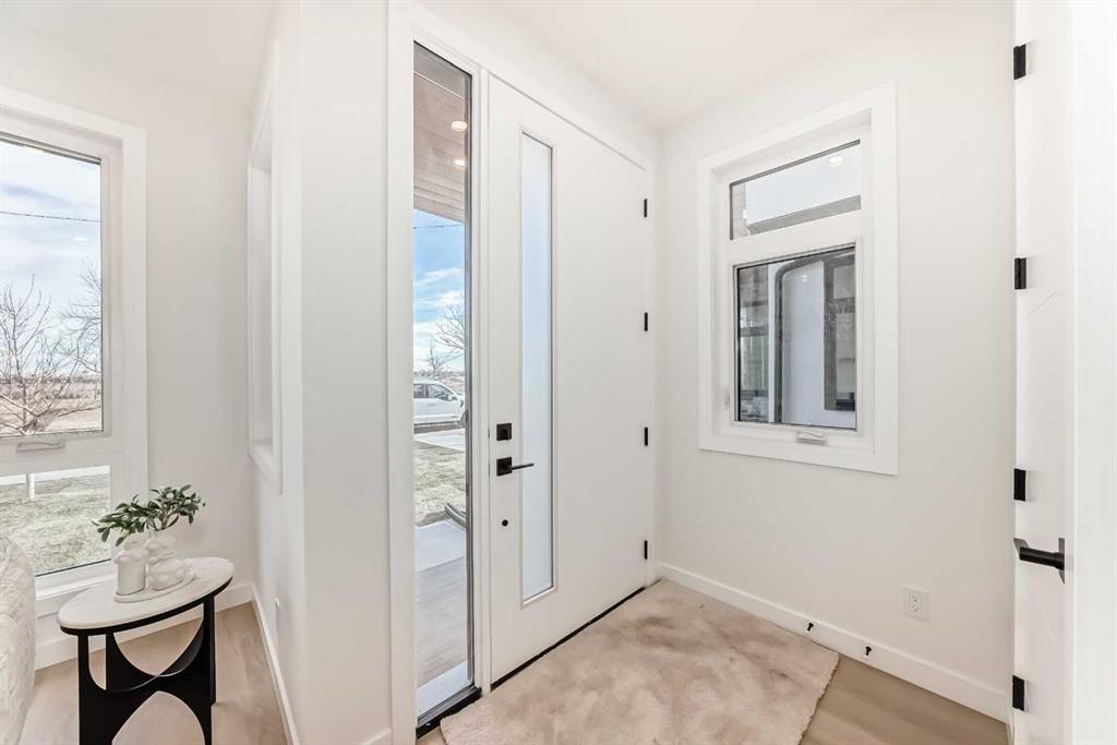 Picture for 39A Moncton Road NE