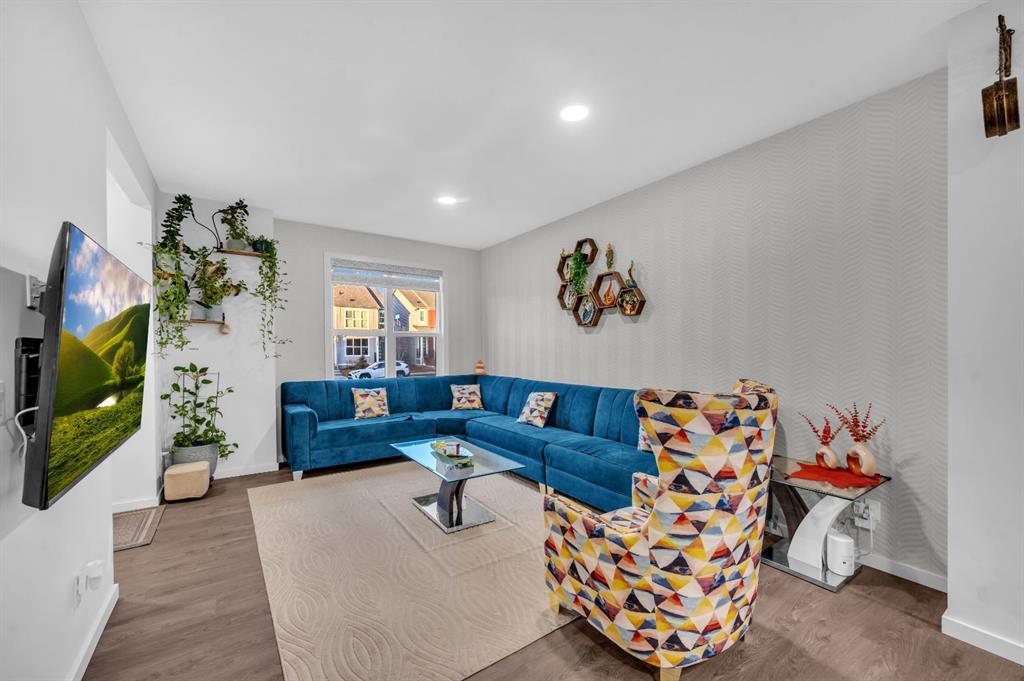 Picture for 251 142 Avenue NW