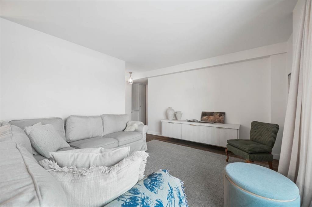 Picture for 102, 315 Heritage Drive SE