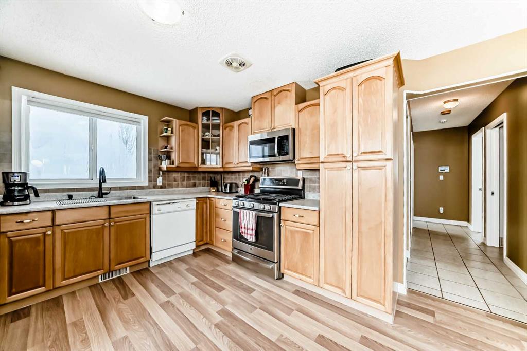 Picture for 230033 Township Road 224  